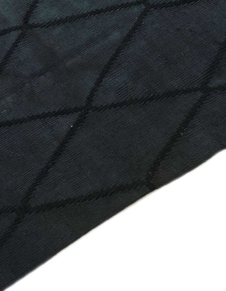 Detail image of  7' 9 x 9' 9  Hand Woven Kilim Modern Wool Rug