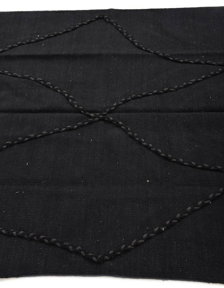 Detail image of  4' 2 x 6'  Hand Woven Kilim Modern Wool Rug