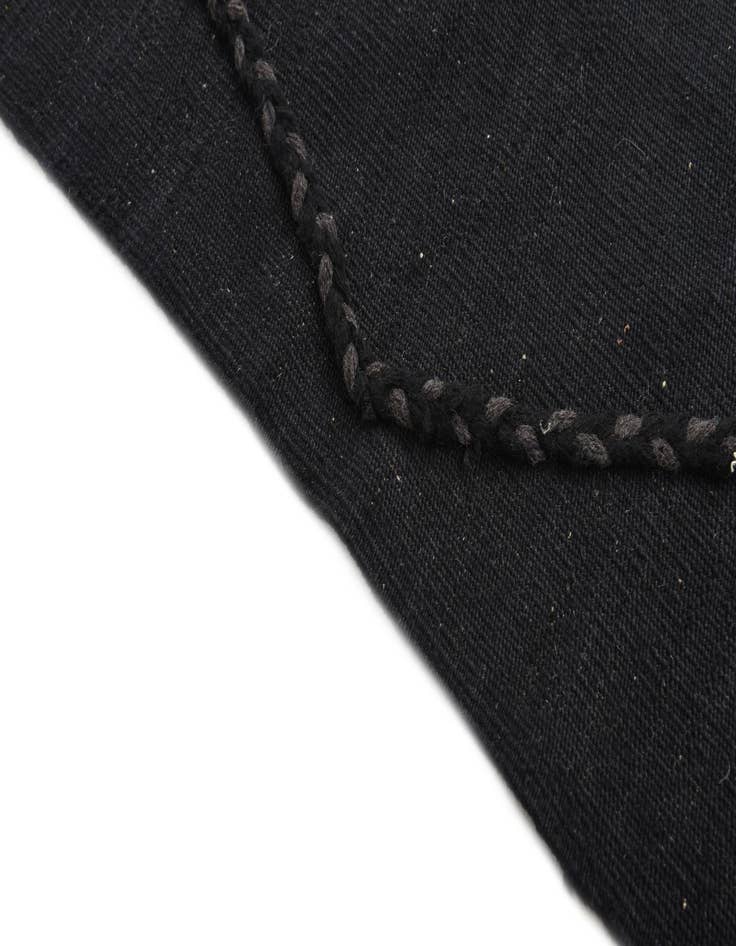 Detail image of  4' 2 x 6'  Hand Woven Kilim Modern Wool Rug