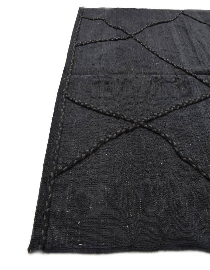 Detail image of  4' 4 x 5' 11  Hand Woven Kilim Modern Wool Rug