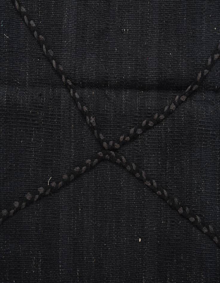 Detail image of  4' 4 x 5' 11  Hand Woven Kilim Modern Wool Rug