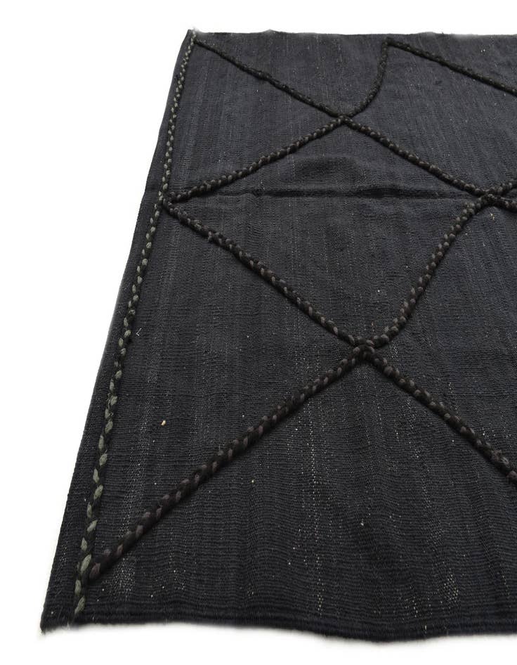 Detail image of  4' 3 x 5' 10  Hand Woven Kilim Modern Wool Rug