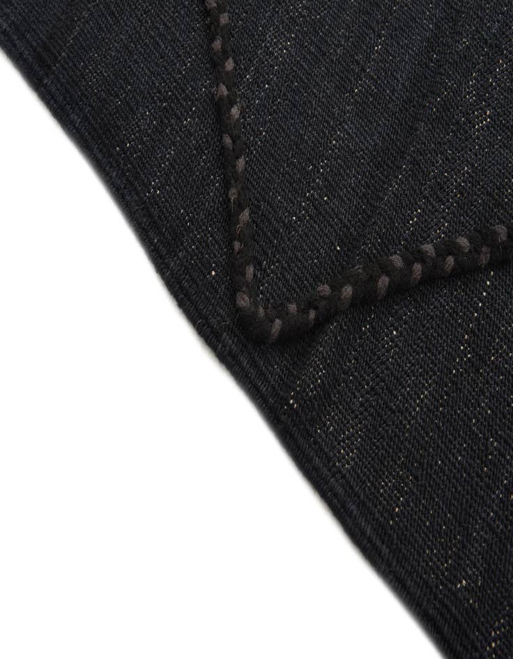 Detail image of  4' 3 x 5' 10  Hand Woven Kilim Modern Wool Rug