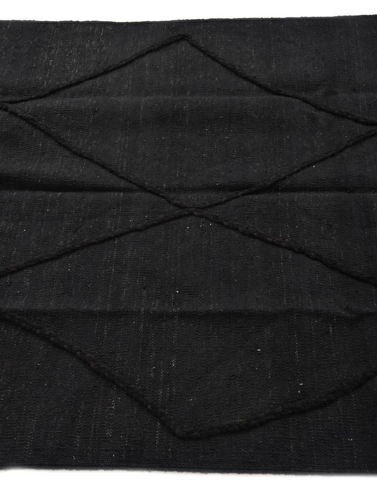 Detail image of  4' 3 x 5' 11  Hand Woven Kilim Modern Wool Rug