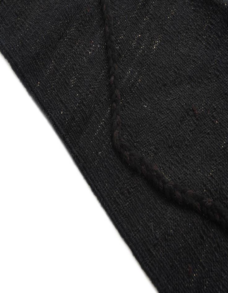 Detail image of  4' 3 x 5' 11  Hand Woven Kilim Modern Wool Rug