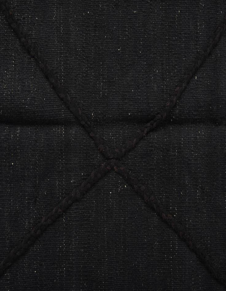 Detail image of  4' 3 x 5' 11  Hand Woven Kilim Modern Wool Rug