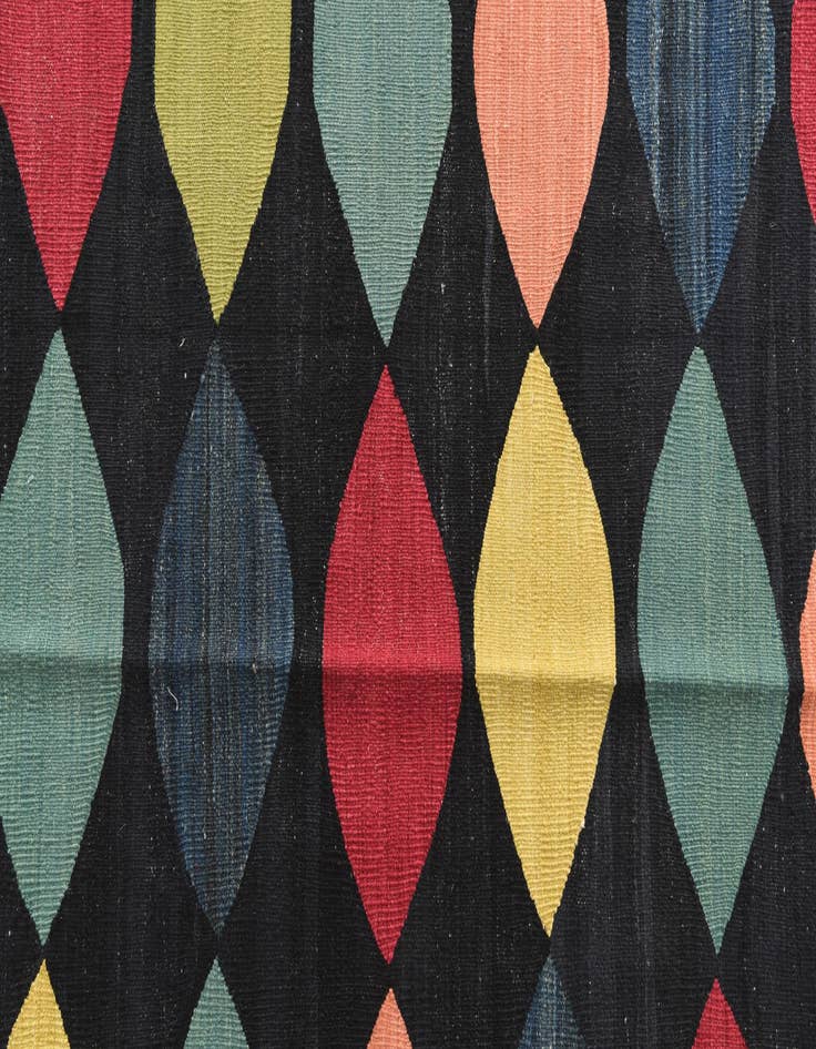 Detail image of  5' 8 x 7' 10  Hand Woven Kilim Modern Wool Rug