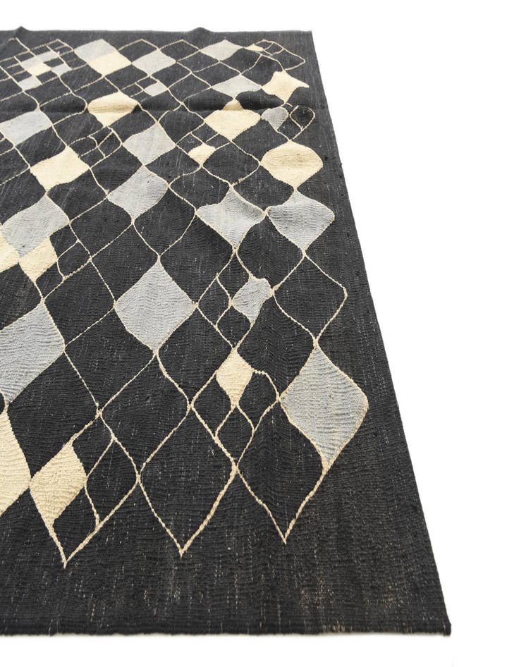 Detail image of  5' 7 x 7' 9  Hand Woven Kilim Modern Wool Rug