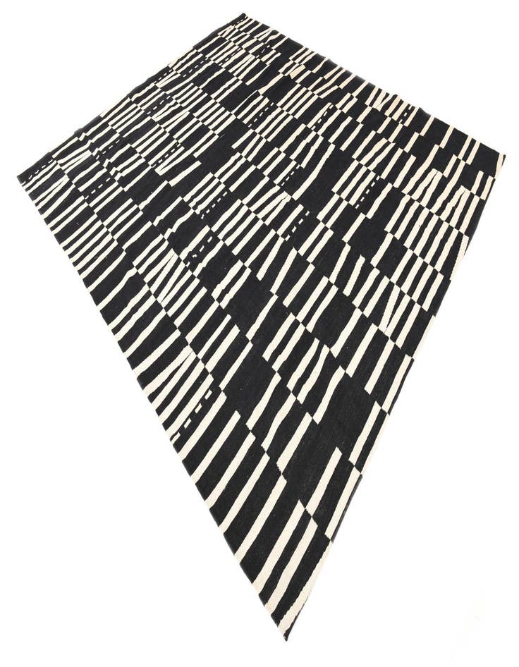 Detail image of  8' 5 x 9' 8  Hand Woven Kilim Modern Wool Rug