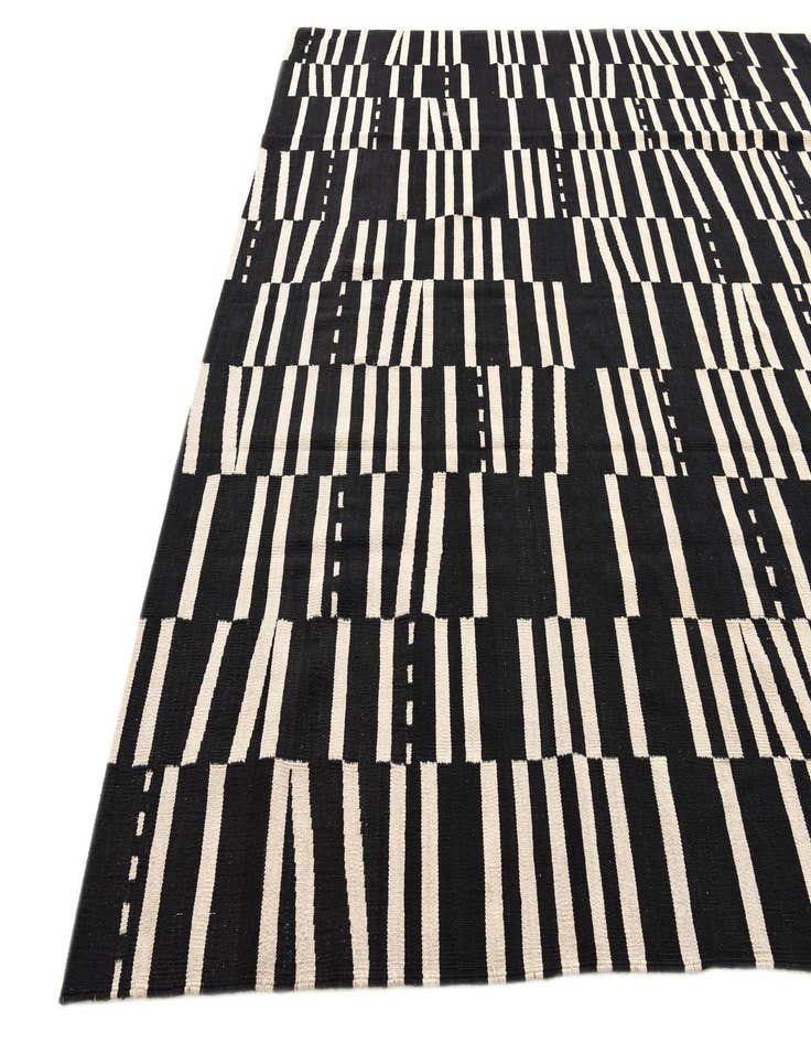 Detail image of  8' 4 x 9' 8  Hand Woven Kilim Modern Wool Rug