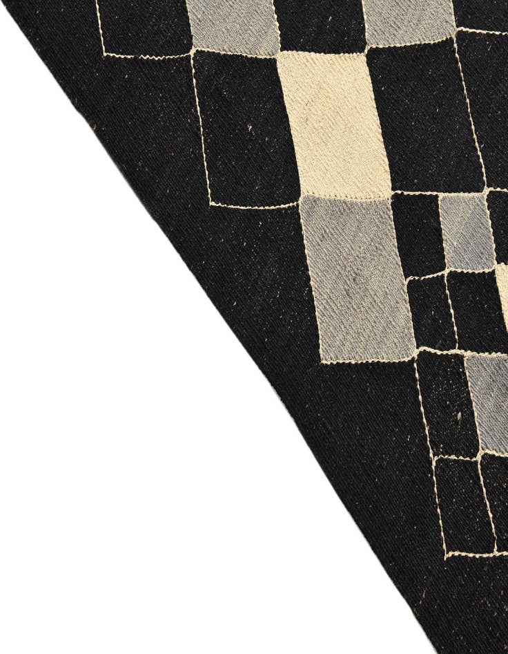 Detail image of  5' 11 x 7' 10  Hand Woven Kilim Modern Wool Rug