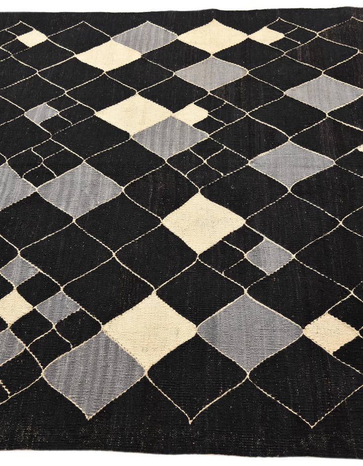 Detail image of  5' x 6' 6  Hand Woven Kilim Modern Wool Rug