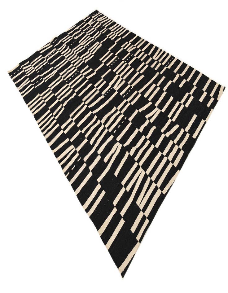 Detail image of  6' 8 x 9' 8  Hand Woven Kilim Modern Wool Rug