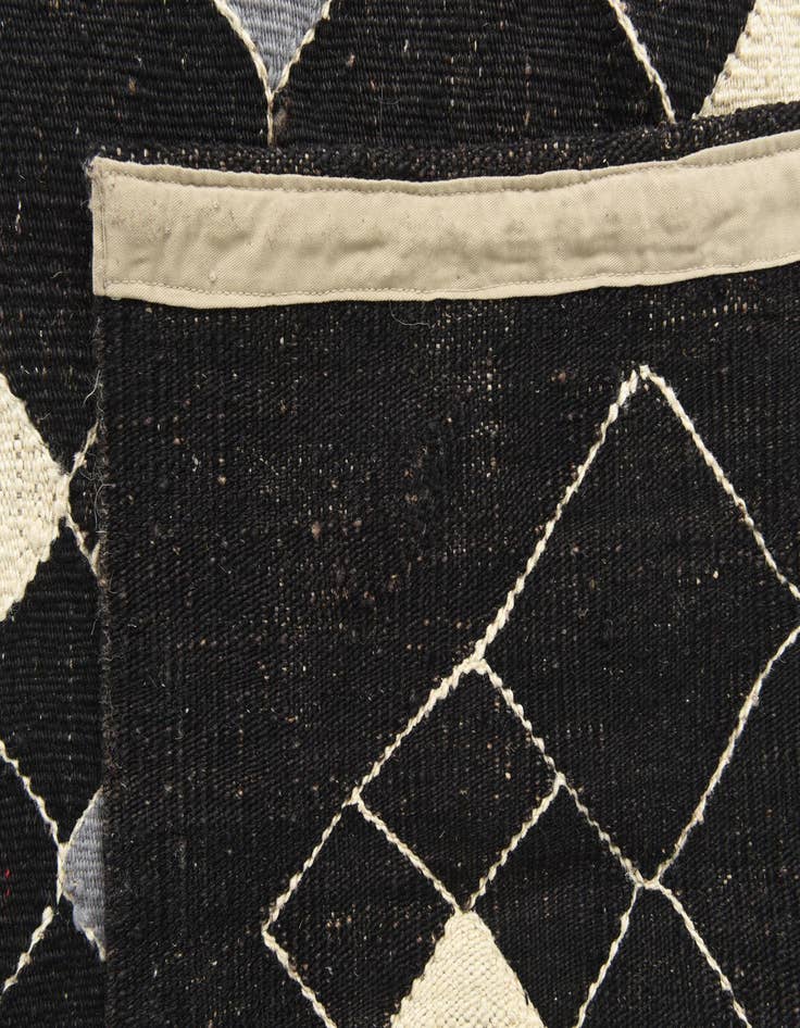 Detail image of  6' x 7' 10  Hand Woven Kilim Modern Wool Rug