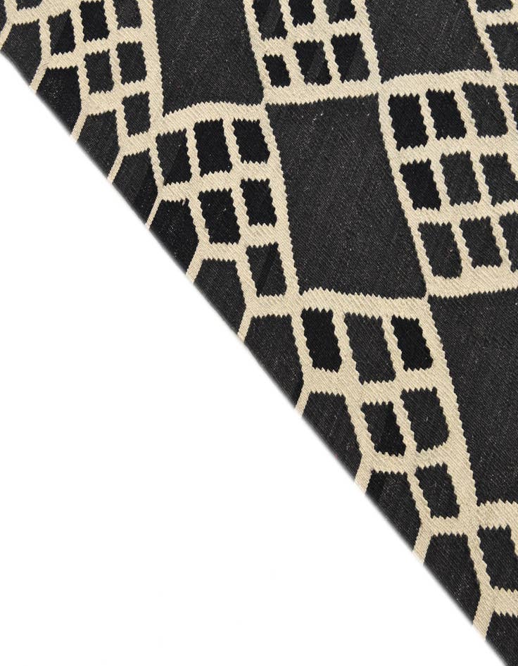 Detail image of  6' 3 x 8' 4  Hand Woven Kilim Modern Wool Rug
