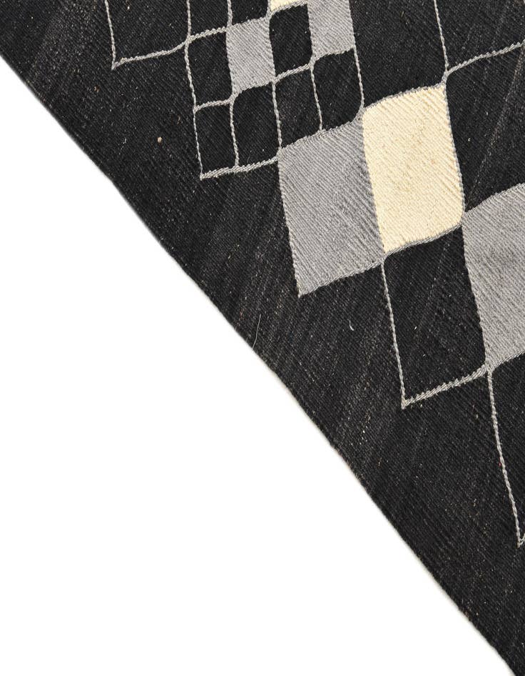 Detail image of  5' 8 x 7' 10  Hand Woven Kilim Modern Wool Rug