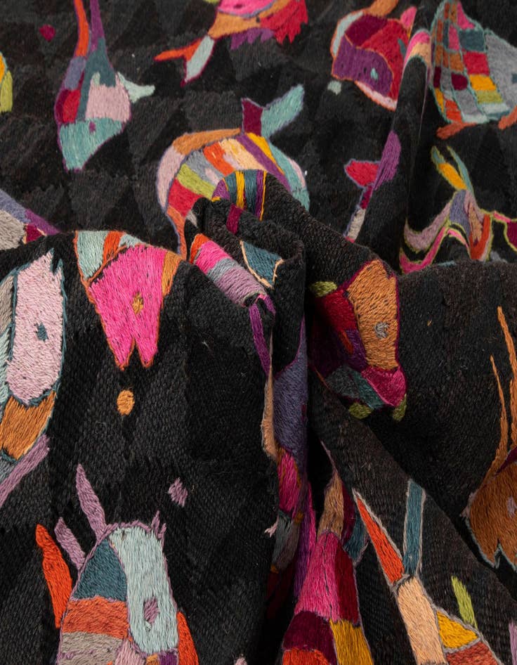Detail image of  6' 2 x 9' 5 Kilim Wool Rug