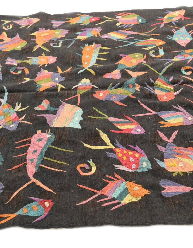 Detail image of  4' 6 x 6' 6  Hand Woven Kilim Suzani Wool Rug