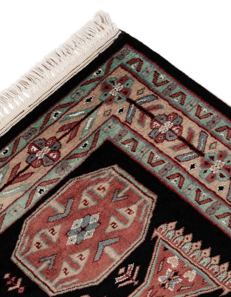 Detail image of  4' 4 x 6' 2  Hand Knotted Lahour Oriental Rug