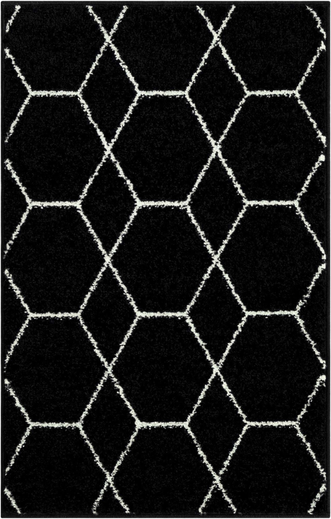  2' x 3' Lattice Frieze Rug