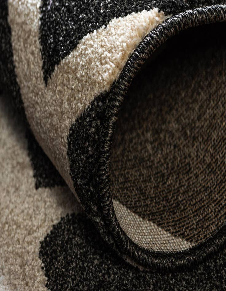 Detail image of 3' 3 x 5' 3 Lattice Rug