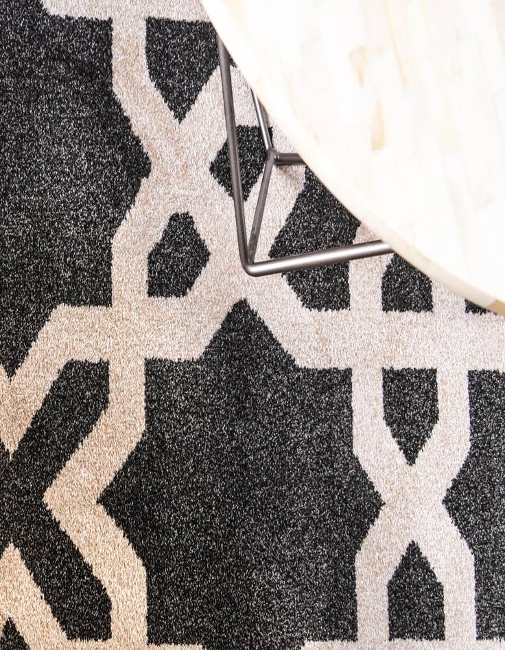 Detail image of  9' x 12' Lattice Rug