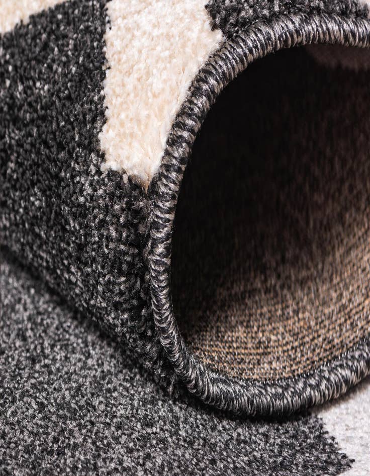 Detail image of  9' x 12' Lattice Rug