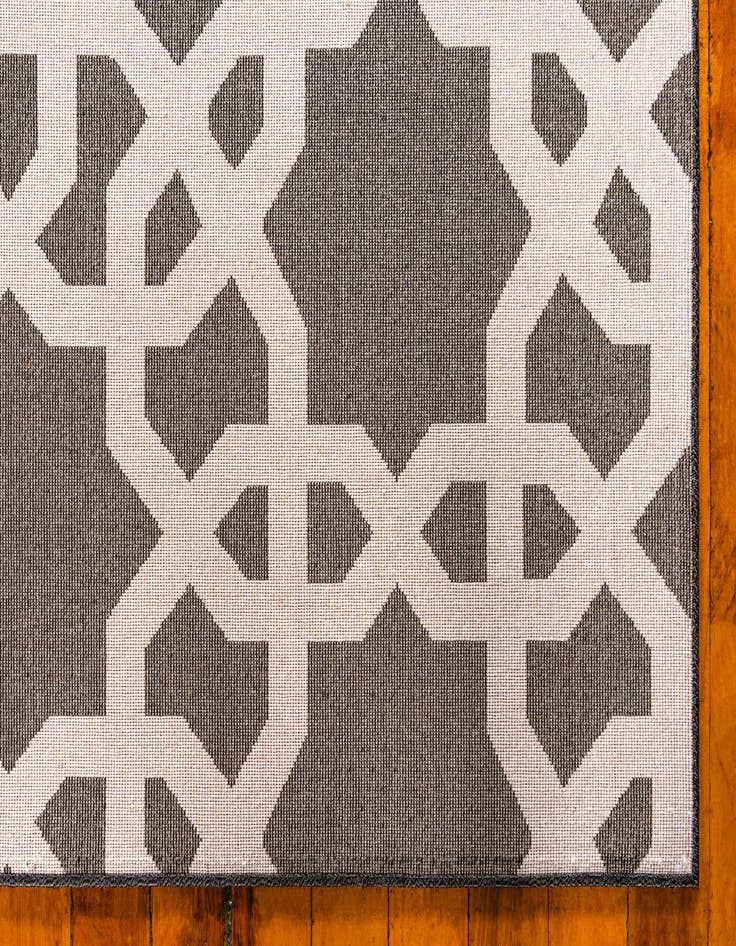 Detail image of  9' x 12' Lattice Rug