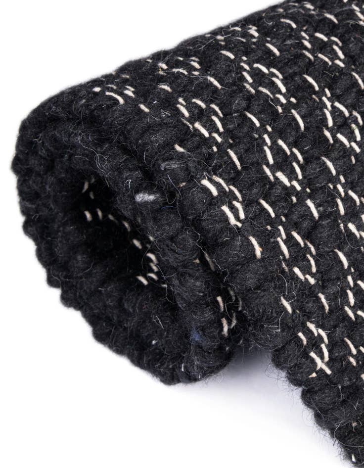 Detail image of  2' 2 x 3' 1  Hand Woven Lattice Wool Rug