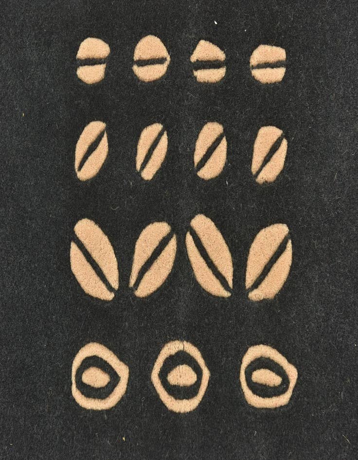 Detail image of  5' 7 x 7' 9 Luna Wool Rug