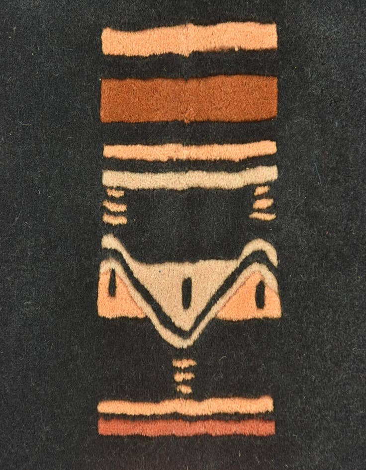 Detail image of  5' 7 x 7' 9 Luna Wool Rug