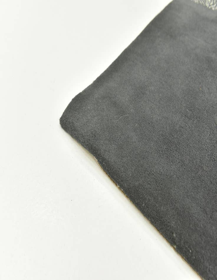 Detail image of  5' 7 x 7' 9 Luna Wool Rug