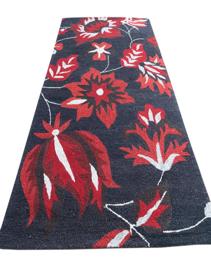 Detail image of  5' 1 x 8' 1 Luna Rug