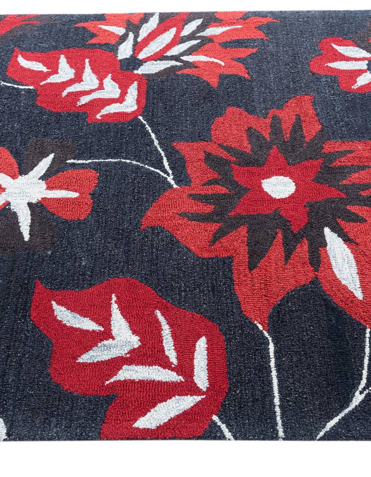 Detail image of  5' 1 x 8' 1 Luna Rug