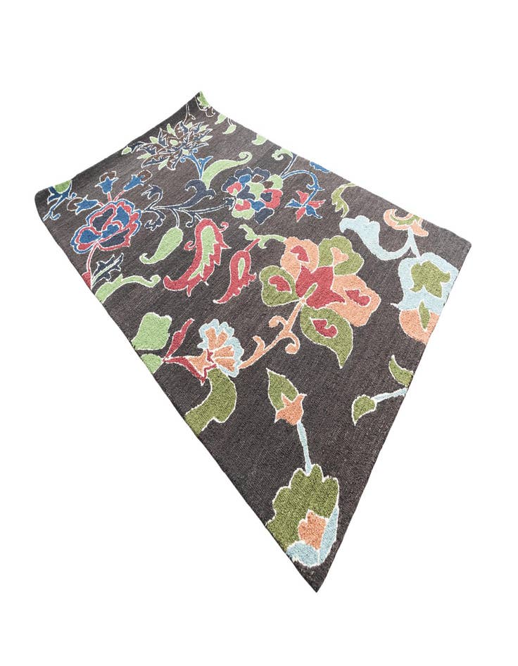 Detail image of  5' 1 x 8' Luna Rug