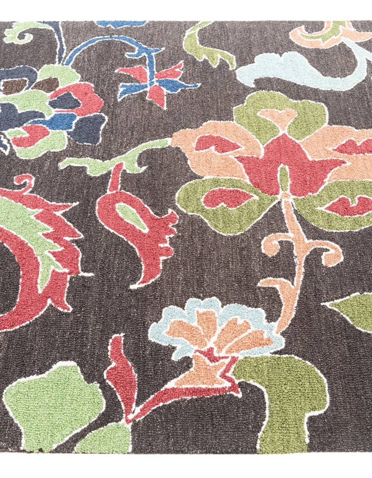 Detail image of  5' 1 x 8' Luna Rug