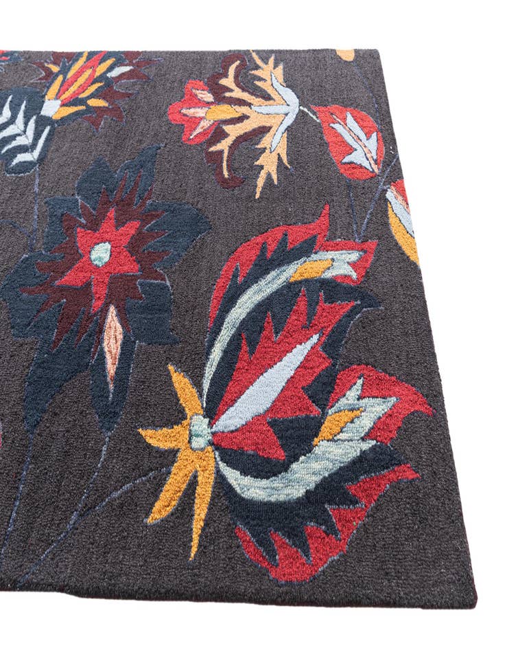 Detail image of  5' 1 x 7' 10 Luna Rug