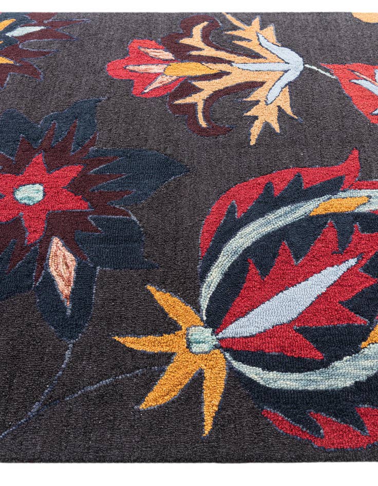 Detail image of  5' 1 x 7' 10 Luna Rug