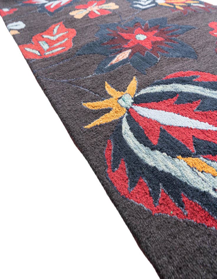 Detail image of  5' 1 x 7' 10 Luna Rug