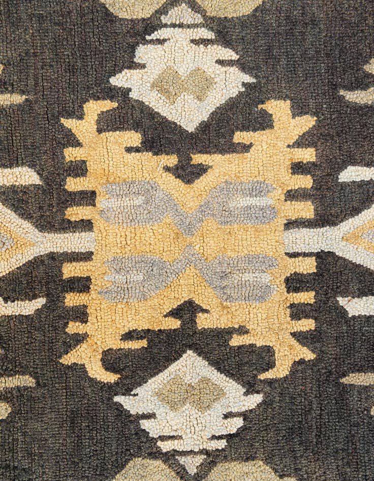 Detail image of  8' x 10' Luna Rug