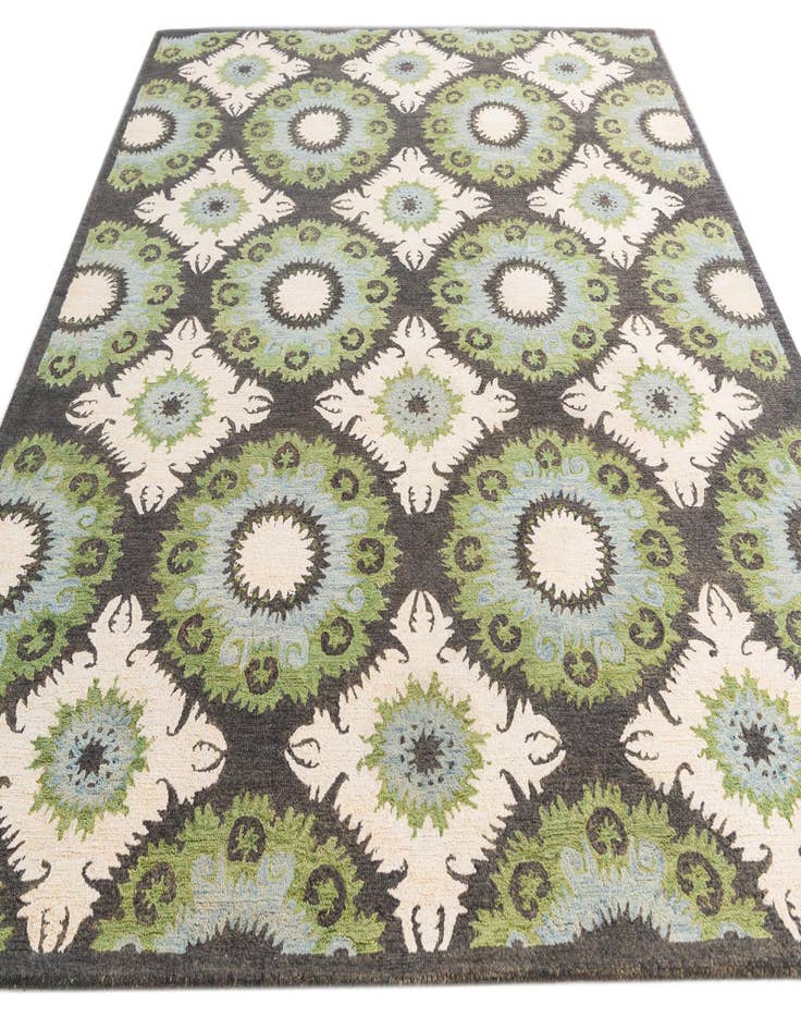 Detail image of  8' x 9' 10 Luna Rug