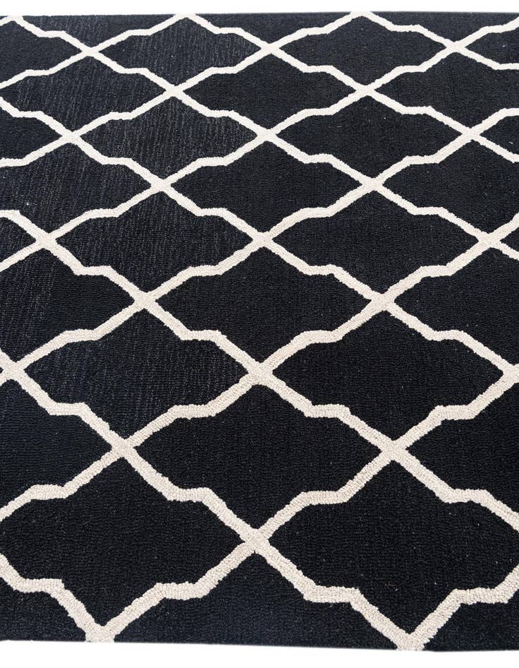 Detail image of  5' 1 x 8' Luna Rug
