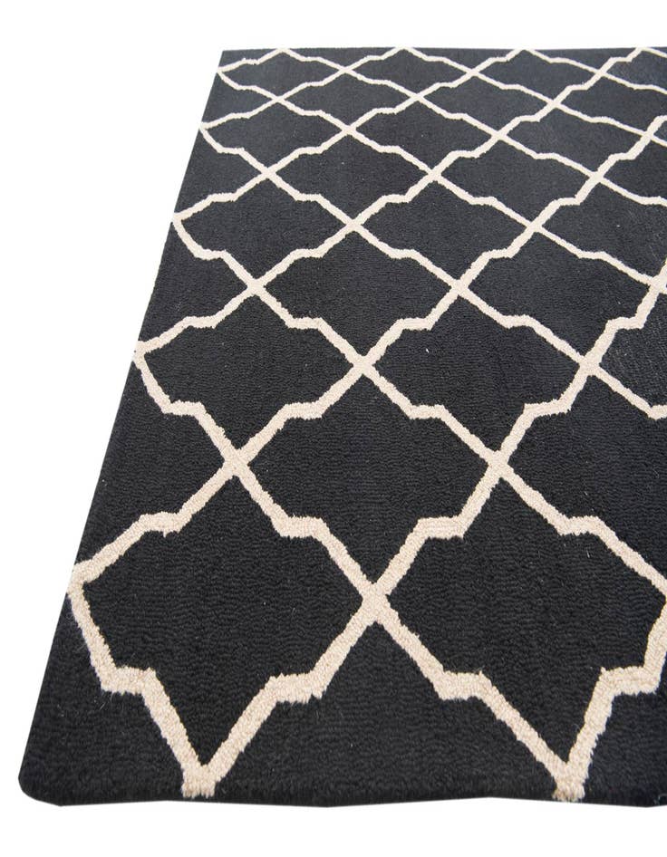 Detail image of  5' 1 x 8' Luna Rug