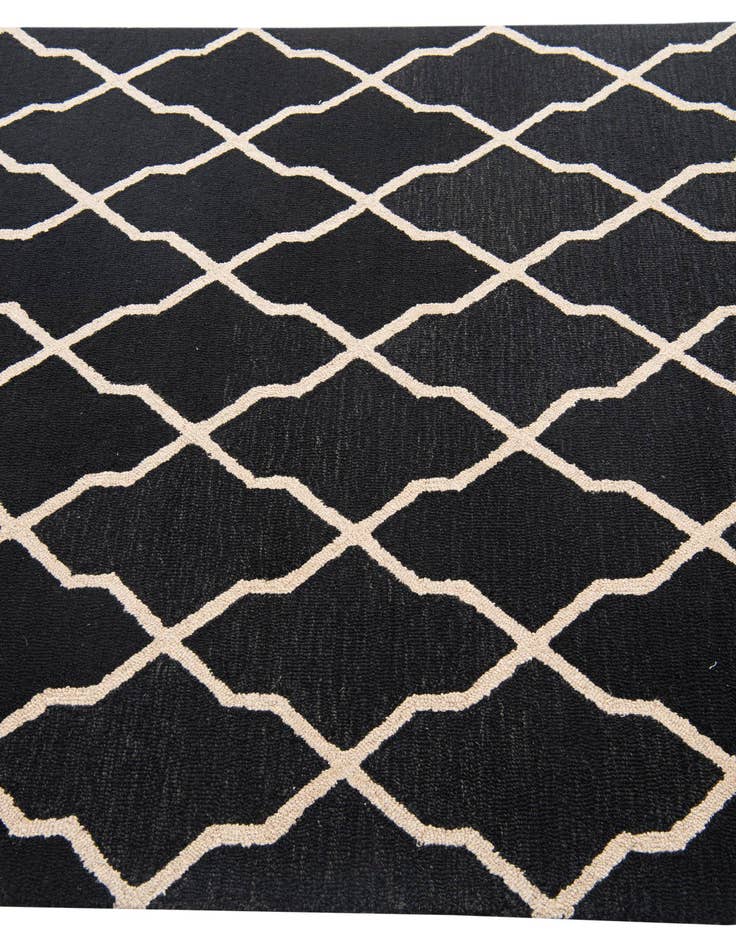 Detail image of  5' 1 x 8' Luna Rug