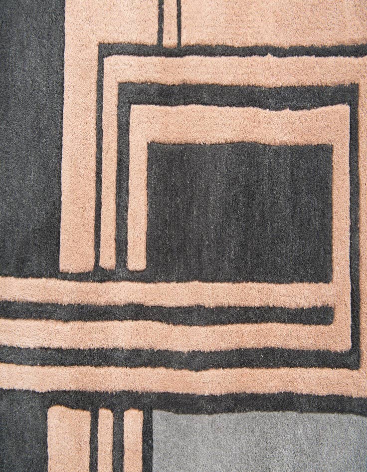 Detail image of  5' x 8' Luna Rug