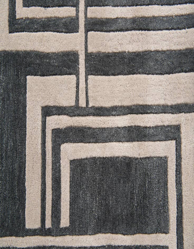 Detail image of  5' x 8' Luna Rug