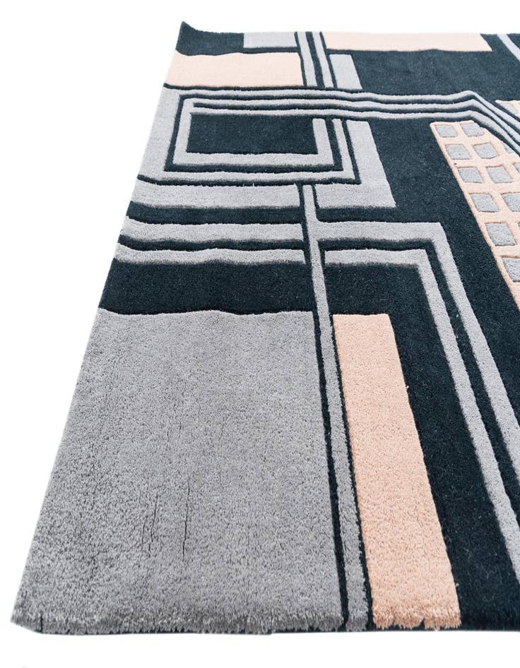 Detail image of  5' 1 x 8' Luna Rug