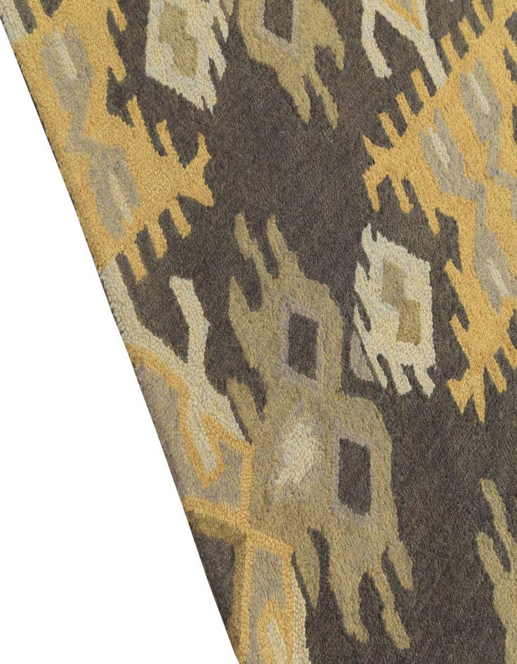 Detail image of  8' x 10' Luna Rug