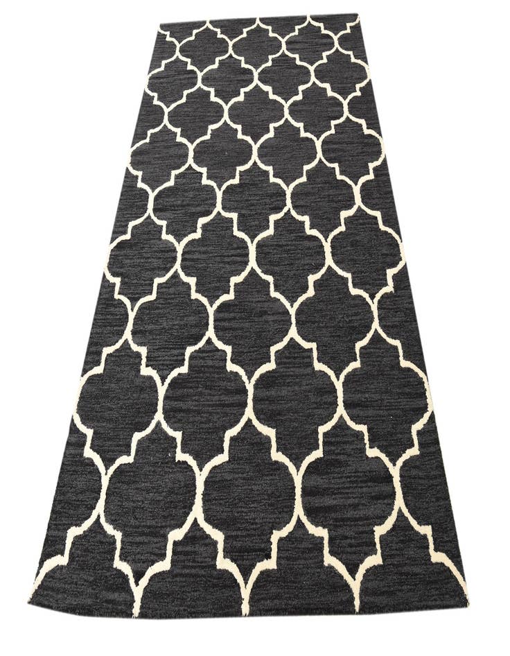 Detail image of  5' 1 x 8' Luna Rug