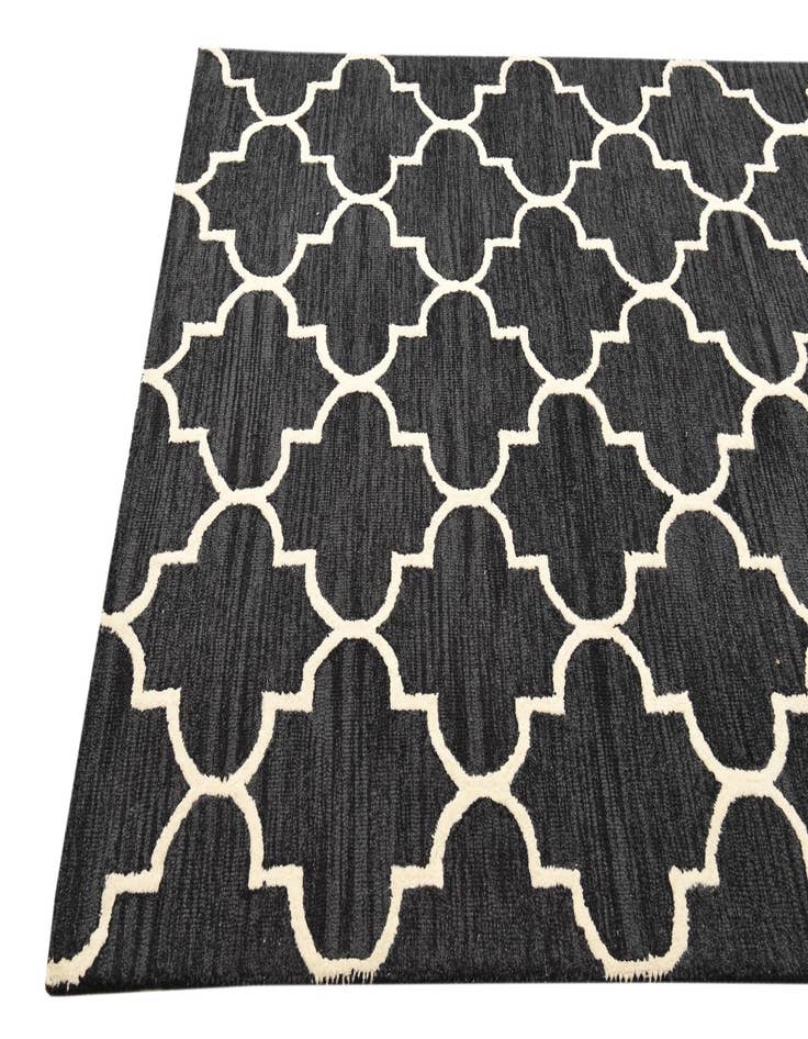 Detail image of  5' x 8' Luna Rug
